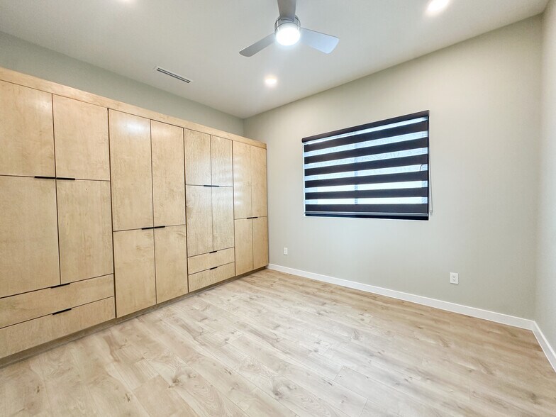 Building Photo - 4602 Juniper Cir