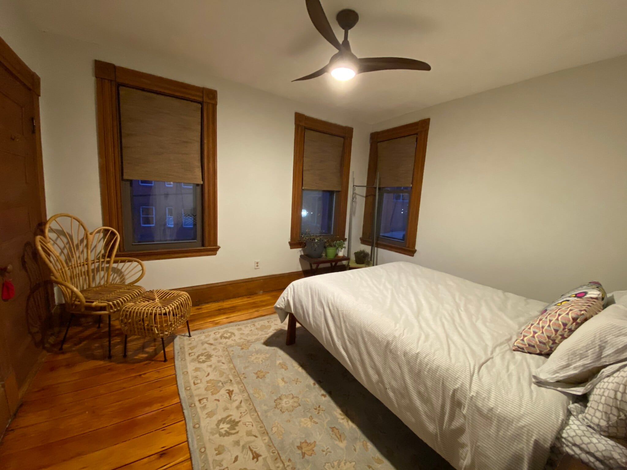 Second Bedroom (2nd floor) - 41 Beacon St