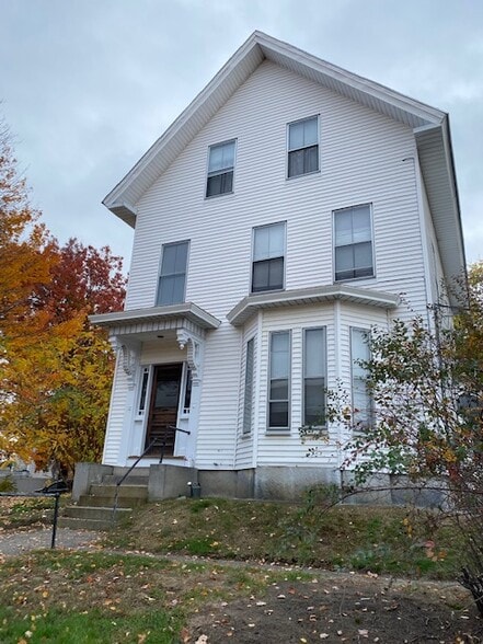 Historic Victorian residence in Manchester's North End - 193 Pearl St
