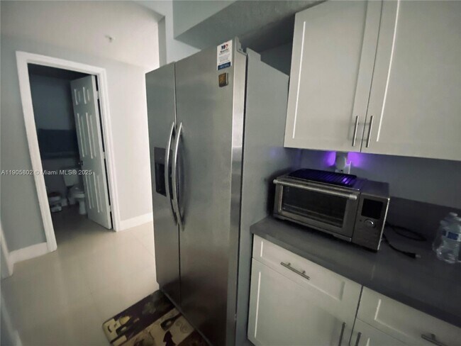 Building Photo - 11601 SW 2nd St