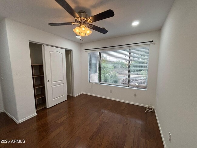 Building Photo - 1231 N Tercera Ct