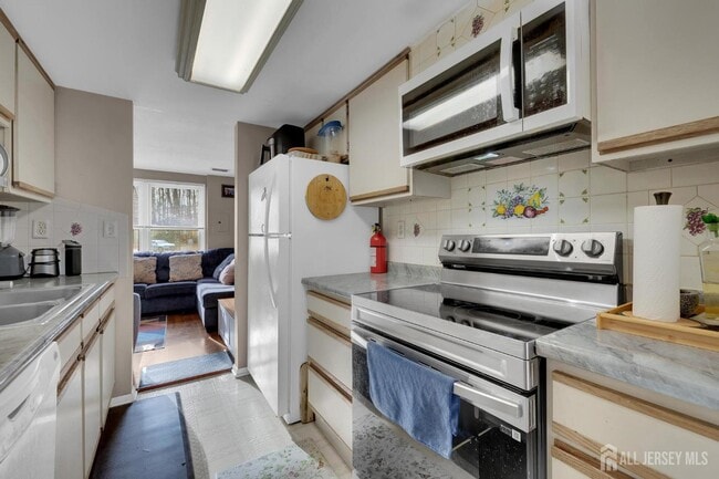 Building Photo - 89 Doe Ct