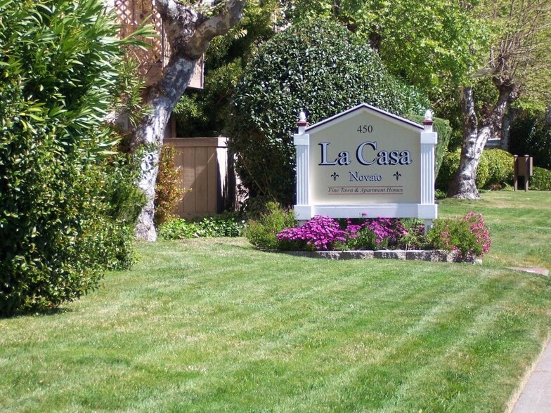 La Casa Apts - La Casa Novato