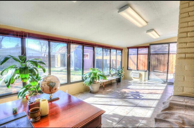 Building Photo - 3709 N Bryan Ave