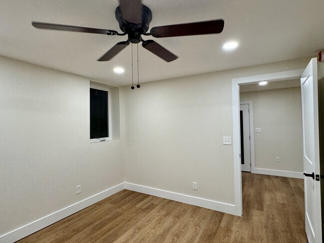 Building Photo - 195 Ritchey Rd