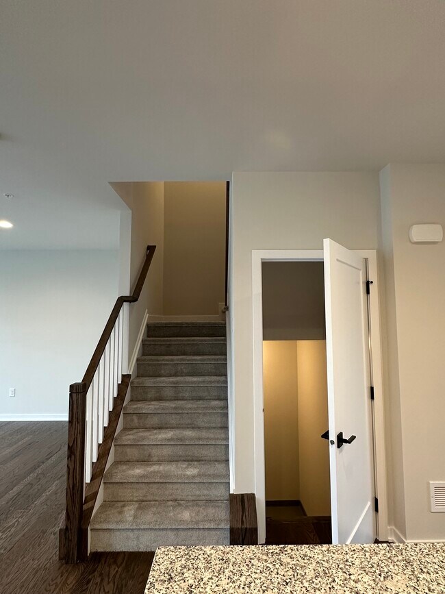 Building Photo - 182 Mahogany Ln