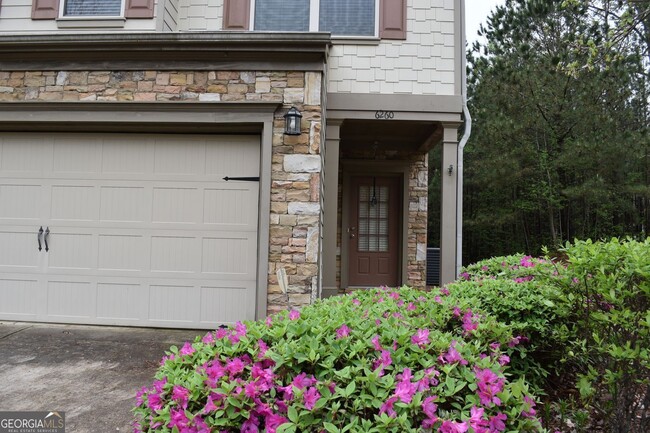 Building Photo - 6260 Crested Moss Dr
