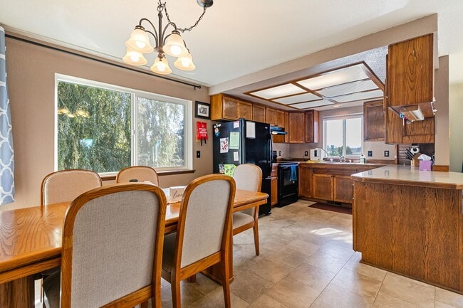 Building Photo - 197 Bay Lyn Dr