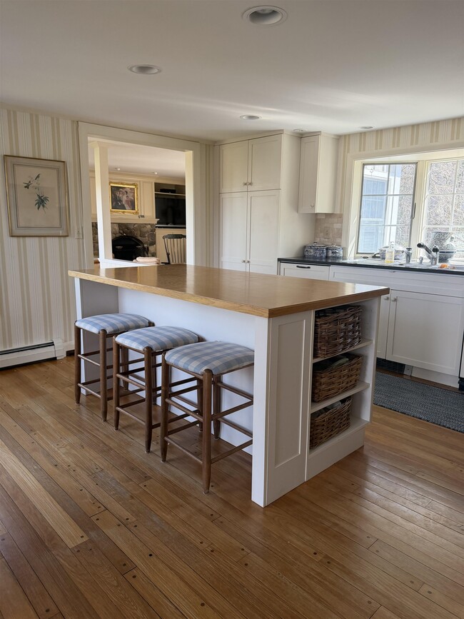 Building Photo - 536 Gov Wentworth Hwy