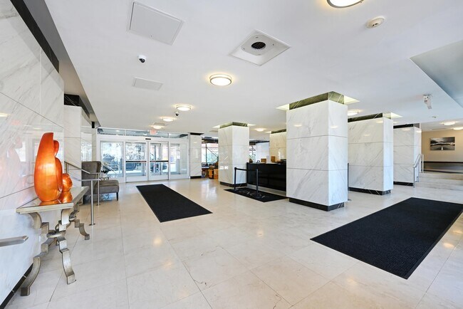 Building Photo - 500 Central Ave