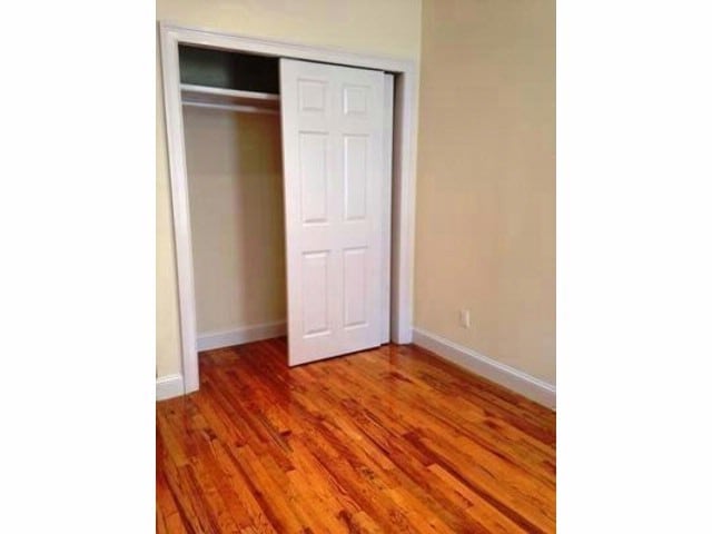 Building Photo - 227 E 50th St