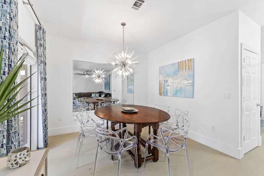 Building Photo - 429 Montigo Ave