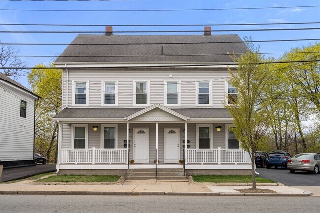 Primary Photo - 234 River St