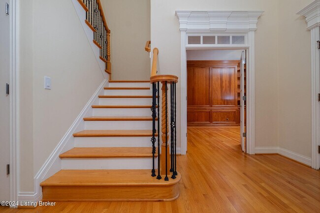 Building Photo - 3003 Glenhill Ct