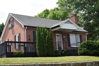 Building Photo - Adorable Downtown Marion Rental!