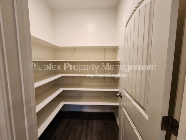 Building Photo - 13840 Tribeca