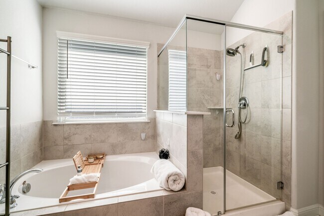 Building Photo - 24810 Timbarra Park Cir