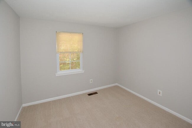 Building Photo - 8323 Stationhouse Ct