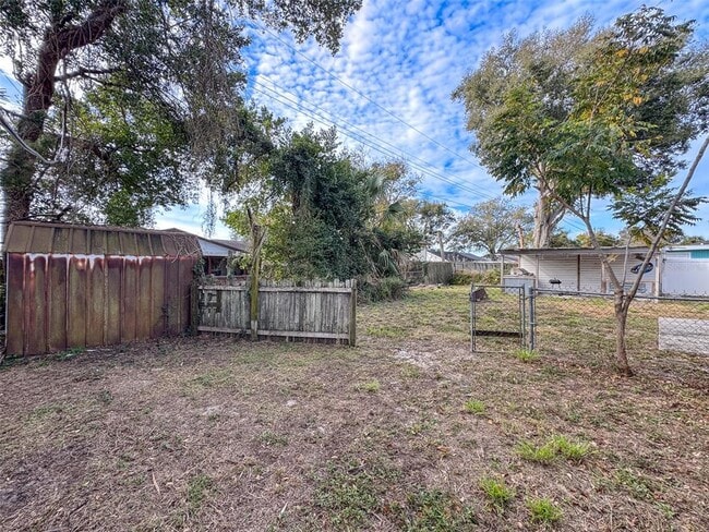 Building Photo - 124 Shelley Dr