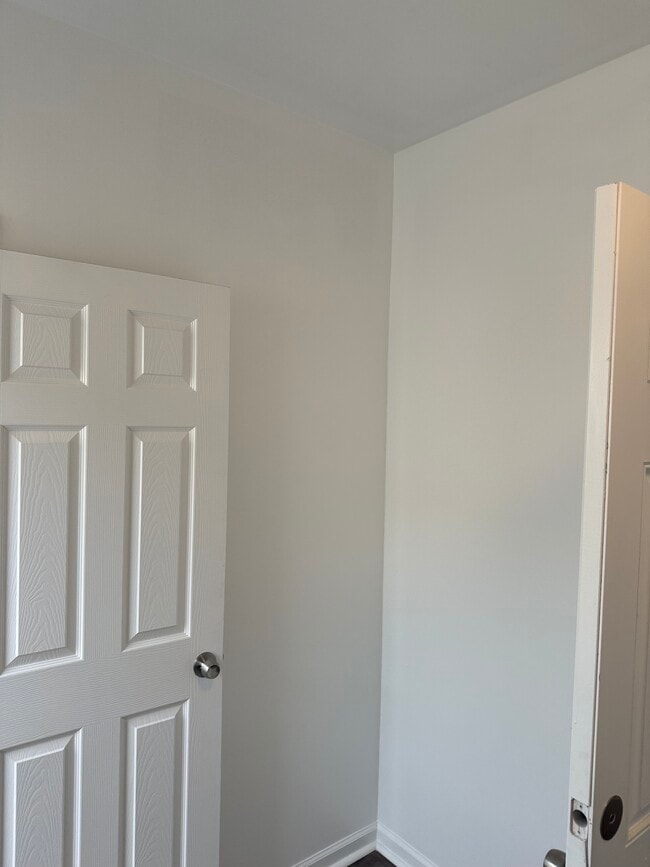 Building Photo - 2145 N Van Pelt St