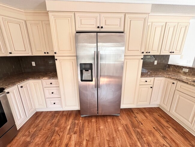 Building Photo - 10900 SW 45th Terrace