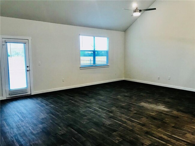 Building Photo - 14301 Macquarie Dr