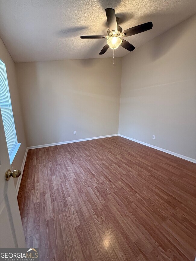 Building Photo - 95 Talbot Ct