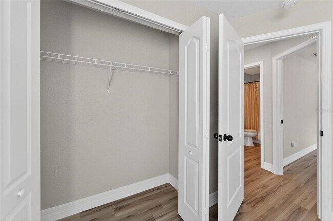 Building Photo - 523 Napa Valley Cir