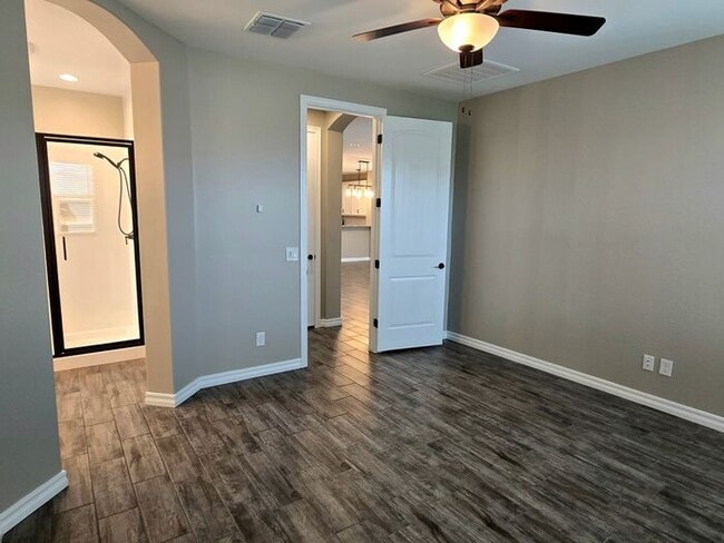 Building Photo - $300 MOVE-IN DISCOUNT - 3-BEDROOM WITH COMMUNITY POOL
