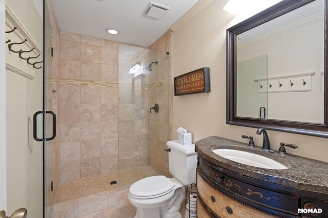 Building Photo - Stunning 4BR Townhome in Paces West Community