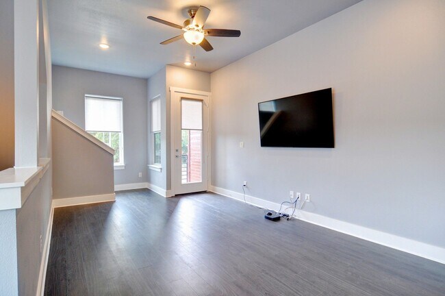 Building Photo - 2514 Forest Park Blvd