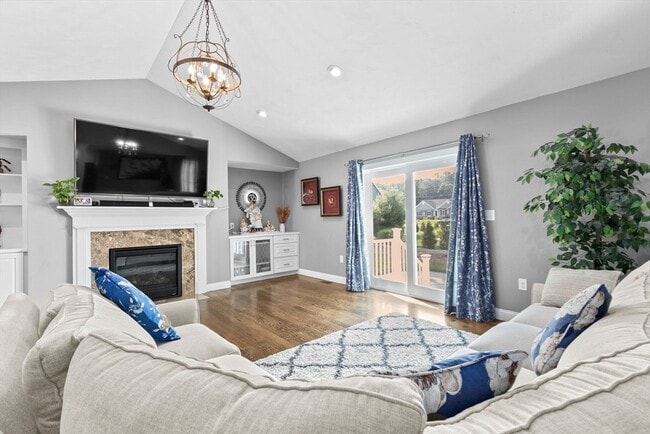 Building Photo - 21 Pasture Brook Rd