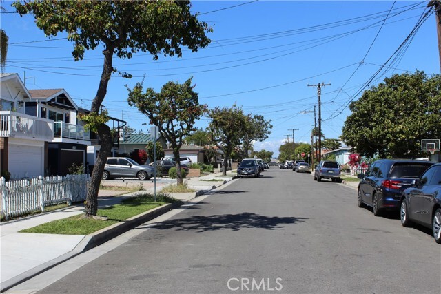 Building Photo - 14808 Kingsdale Ave