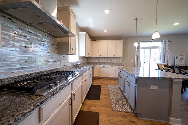 Building Photo - 8634 Platinum Cove