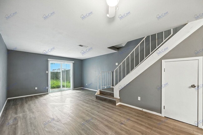 Building Photo - 9510 Olde Towne Row