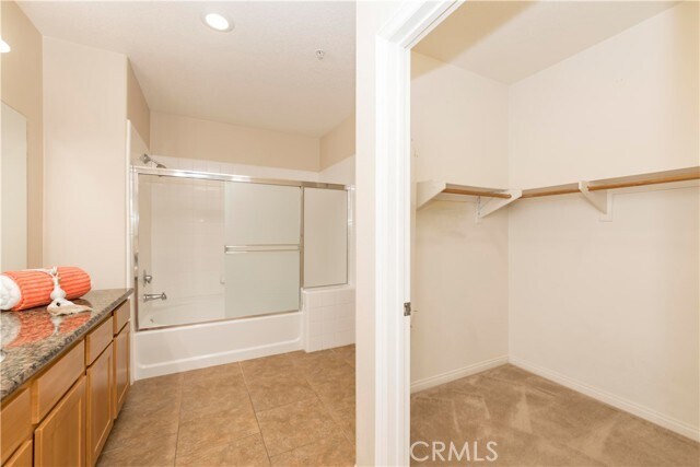 Building Photo - 12668 Chapman Ave