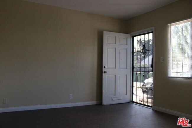 Building Photo - 6340 10th Ave