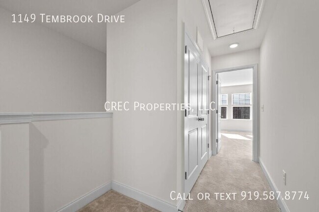 Building Photo - 1149 Tembrook Dr