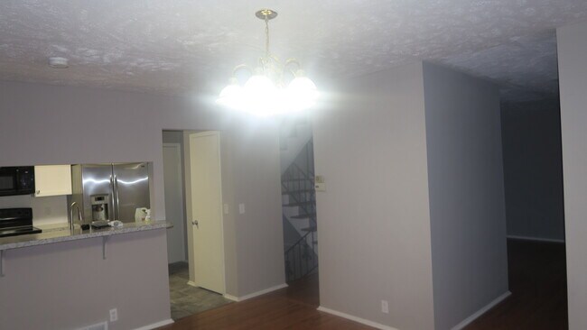 Building Photo - 13807 Greenfield Rd