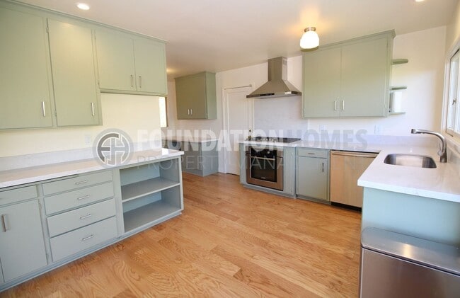 Building Photo - 4BD/2BA San Anselmo Home on a Cul-De-Sac!  Mount Tam Views!  Large Yard!   FOUNDATION