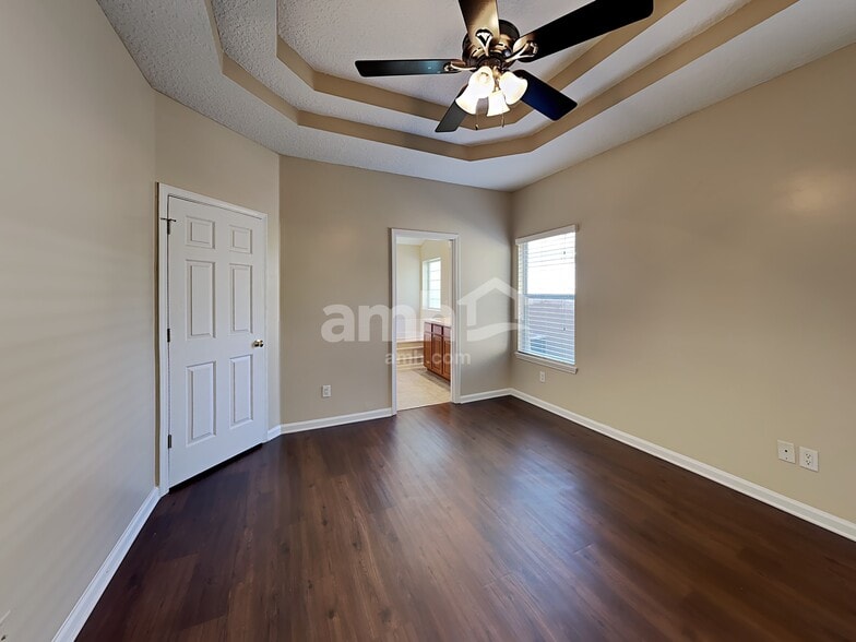 Building Photo - 804 Templeton Ln