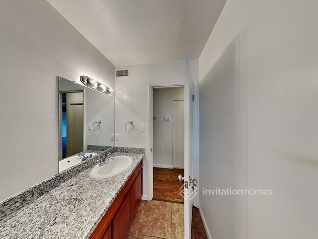 Building Photo - 4409 Chapel Way