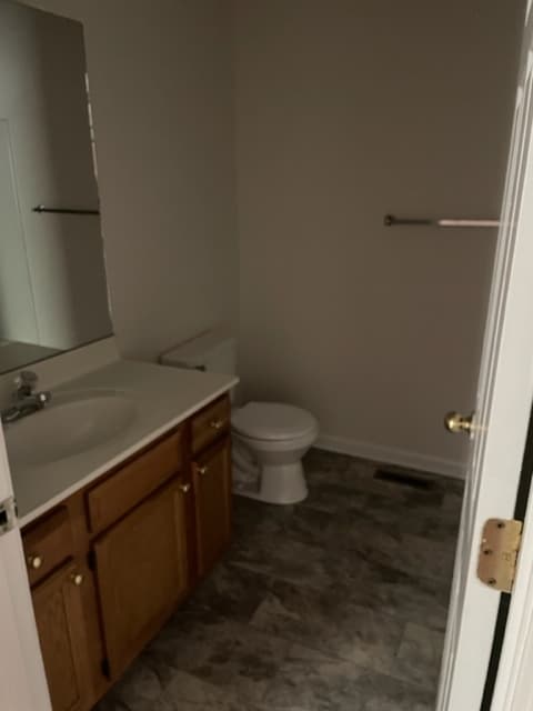 Building Photo - 533 Cs-1383