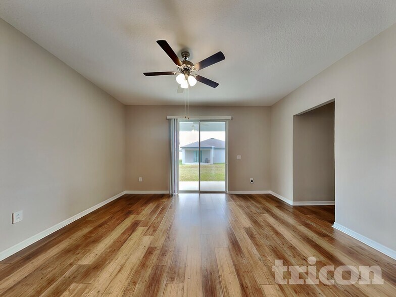 Building Photo - 6092 Dolostone Dr