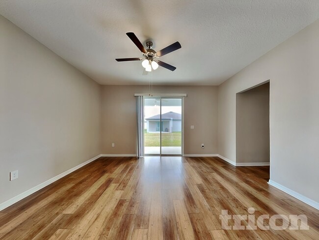 Building Photo - 6092 Dolostone Dr