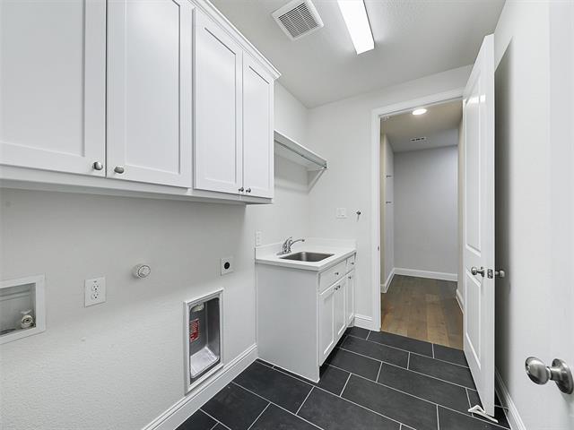 Building Photo - 8473 Gerbera Daisy Rd