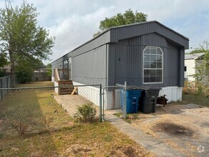 Building Photo - 1687 S I-35 South Frontage Rd