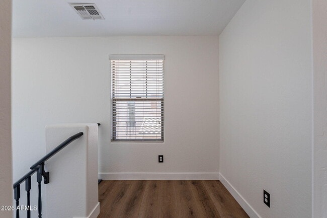 Building Photo - 5344 W Molly Ln