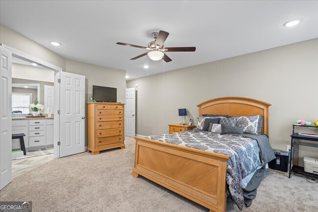 Building Photo - 212 Huntington Shoals Dr