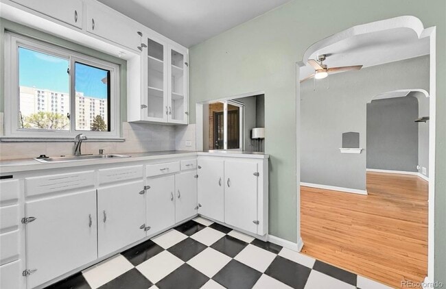 Building Photo - 3818 W 25th Ave